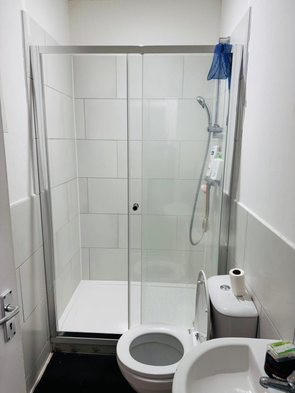 Room Durban Road in Greater London