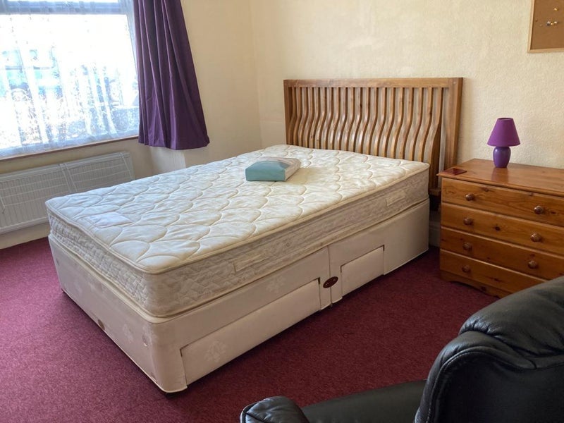 Room Sixth Avenue in Bristol