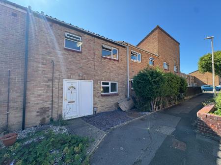 House Warneford Close in Swindon