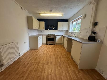 House Warneford Close in Swindon