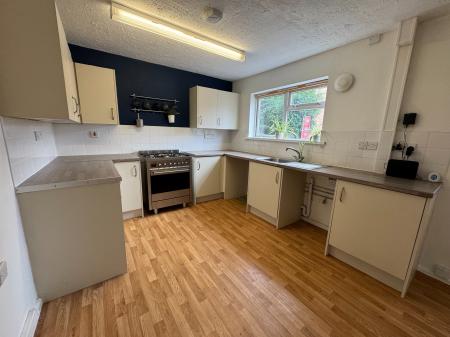 House Warneford Close in Swindon