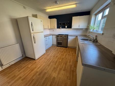 House Warneford Close in Swindon