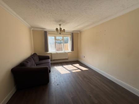 House Warneford Close in Swindon