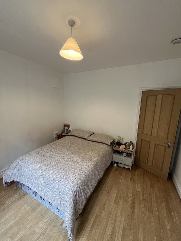 Flat Ethelburga Street in Greater London