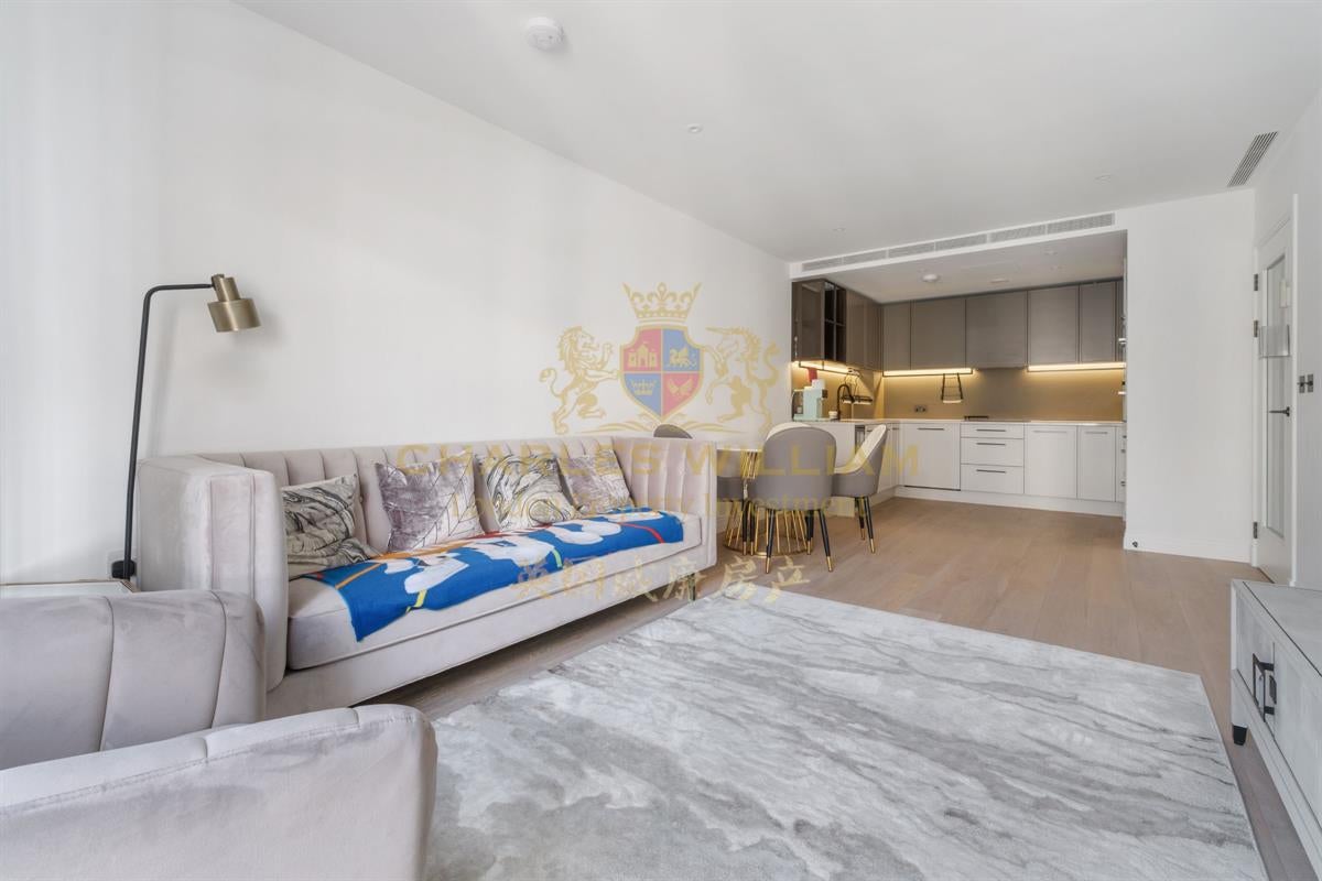 Flat Thurstan Street in Greater London