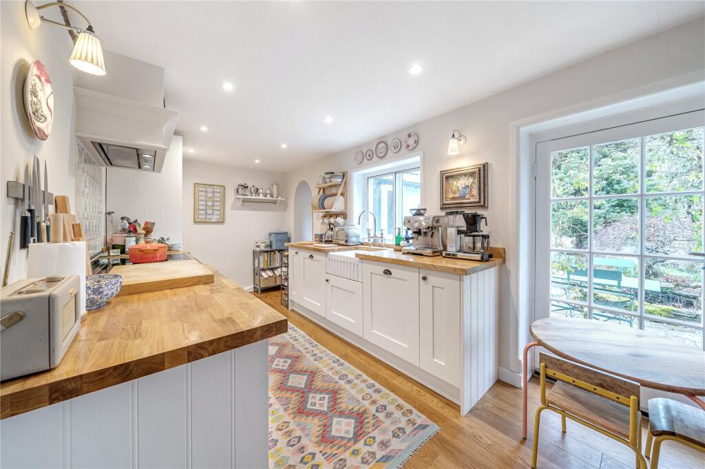 Flat B2146 in Chichester