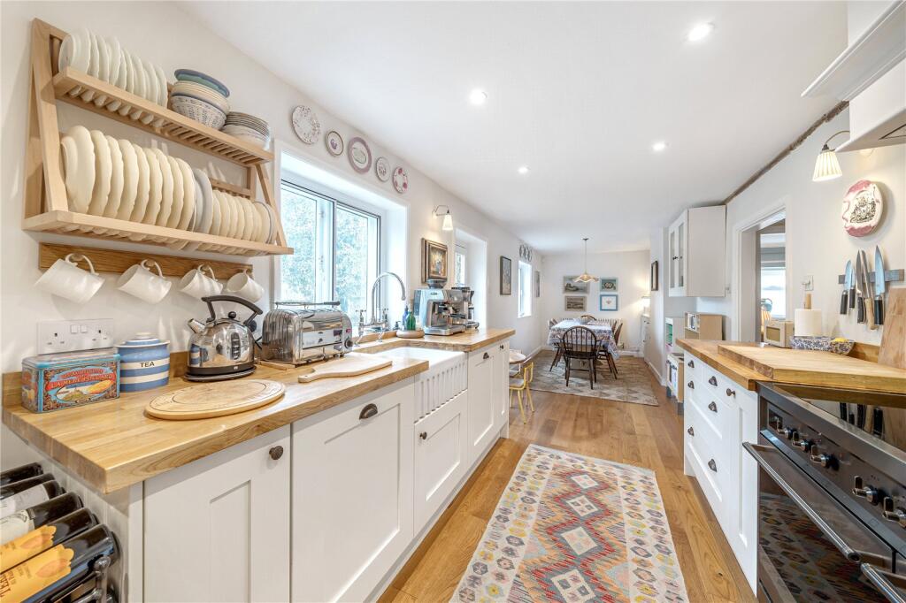 Flat B2146 in Chichester