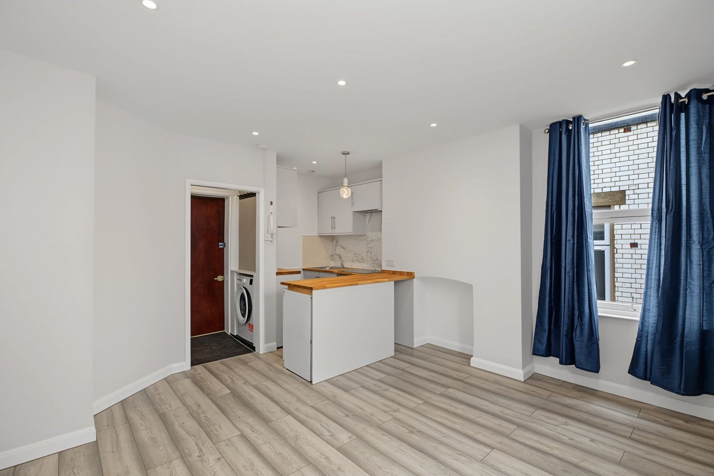 Flat Blackstock Mews in Greater London