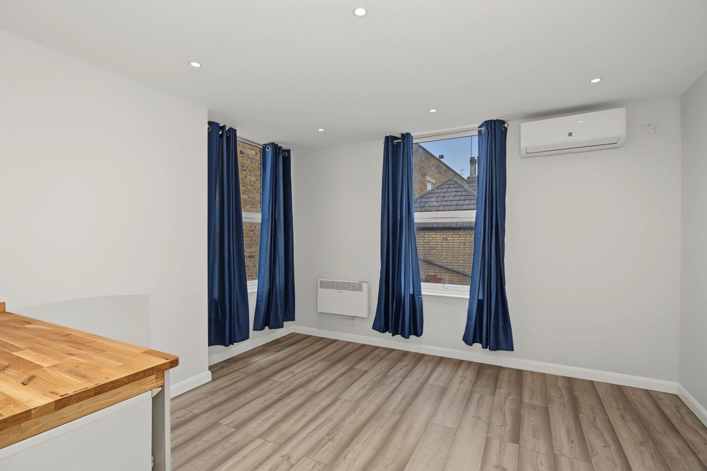 Flat Blackstock Mews in Greater London
