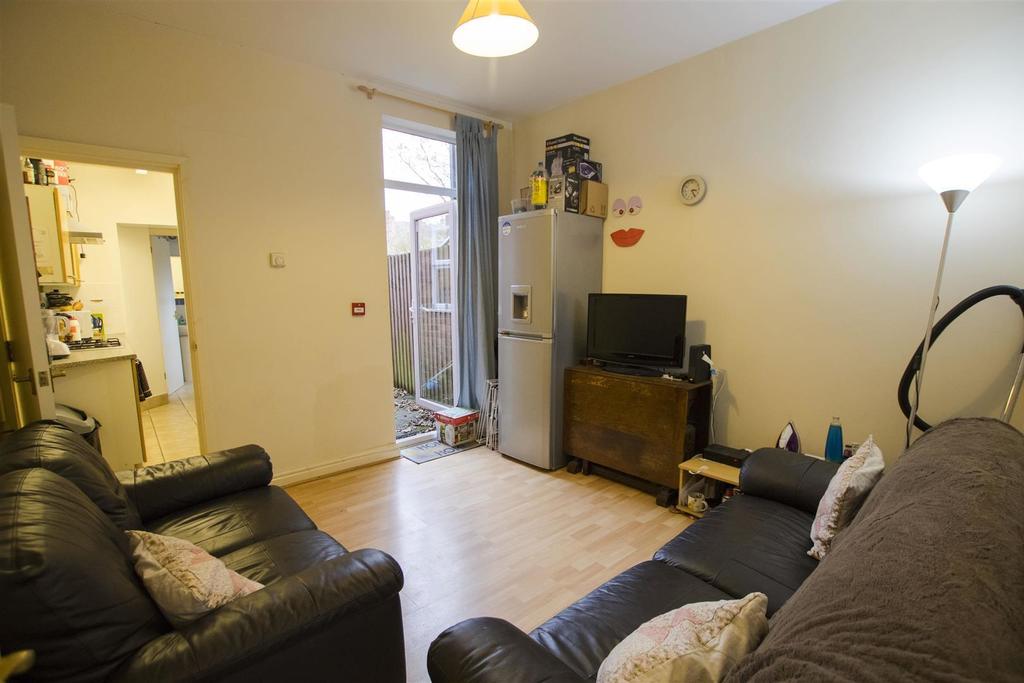 Flat Gleave Road in Birmingham
