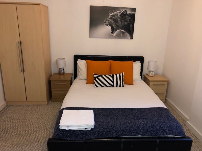 Room Mossfield Drive in Manchester