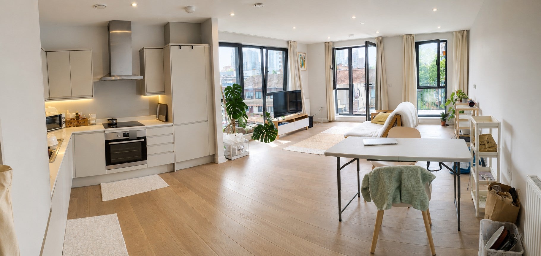 Flat Hoxton Street in Greater London