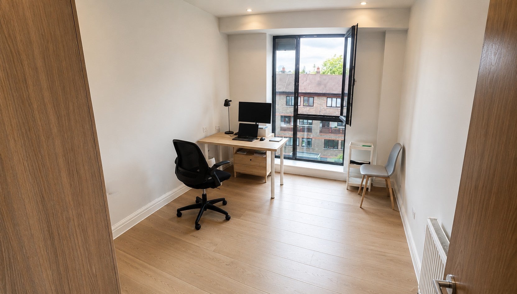 Flat Hoxton Street in Greater London