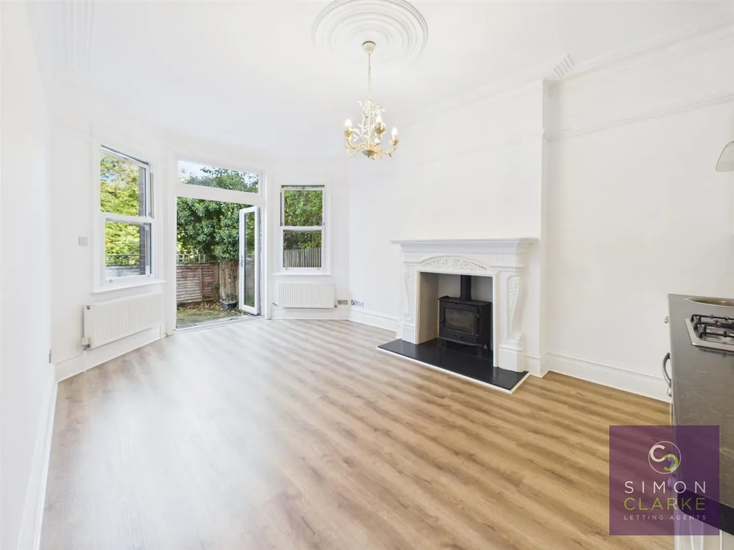 Flat Princes Avenue in Greater London