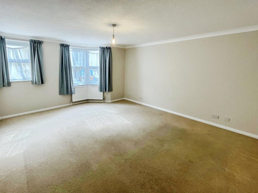 Flat King's Esplanade in Portslade by Sea