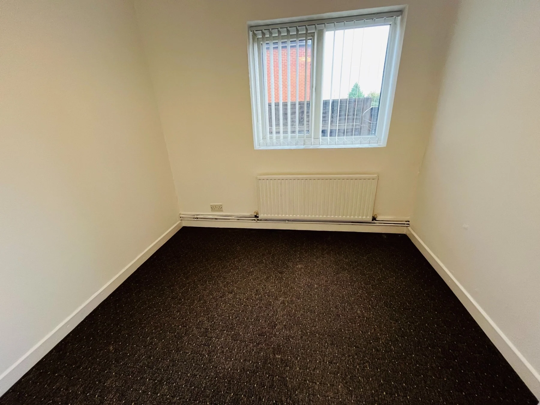 Flat Vicarage Lane in Coventry