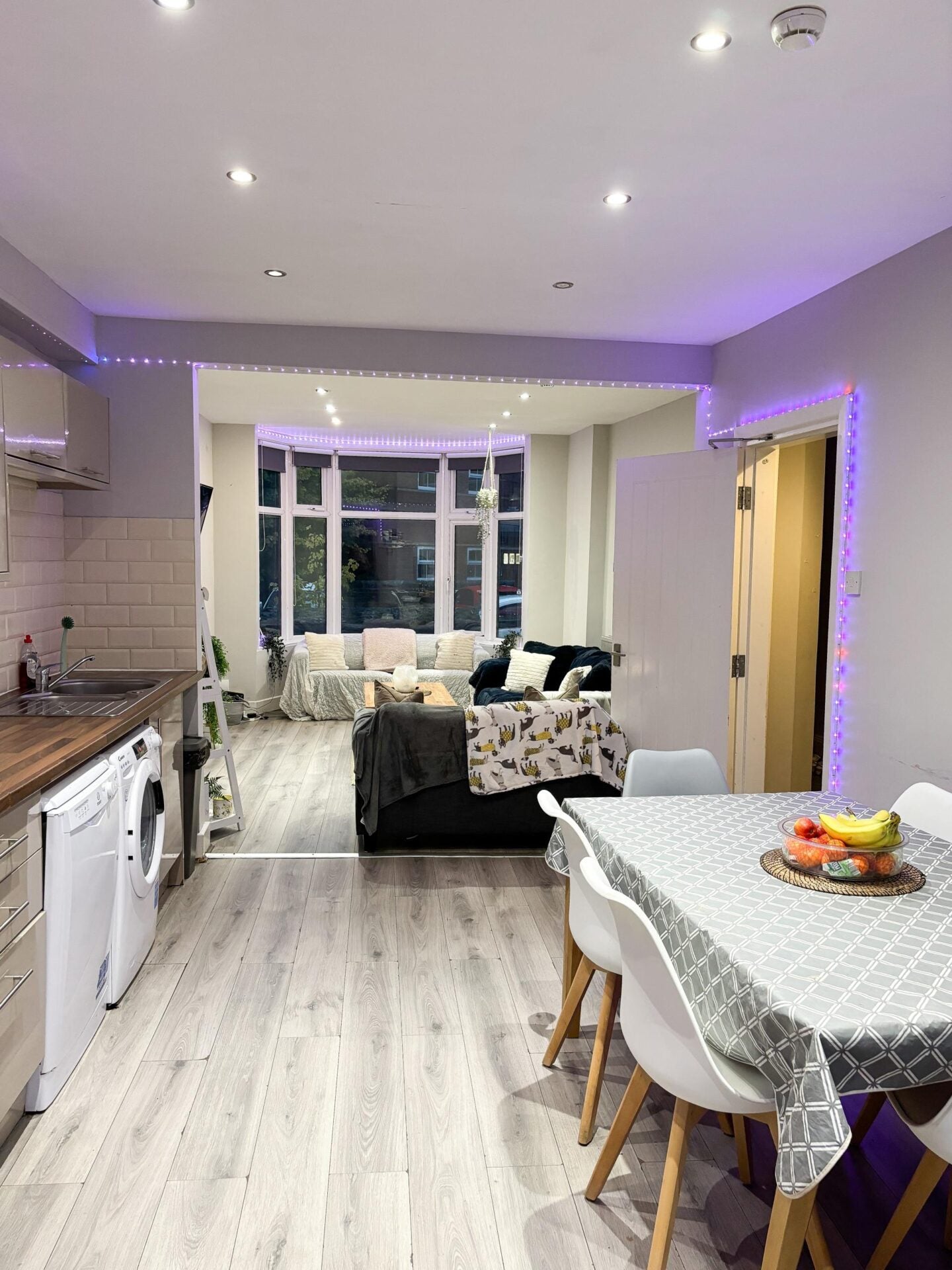 Flat St. Michael's Crescent in Leeds