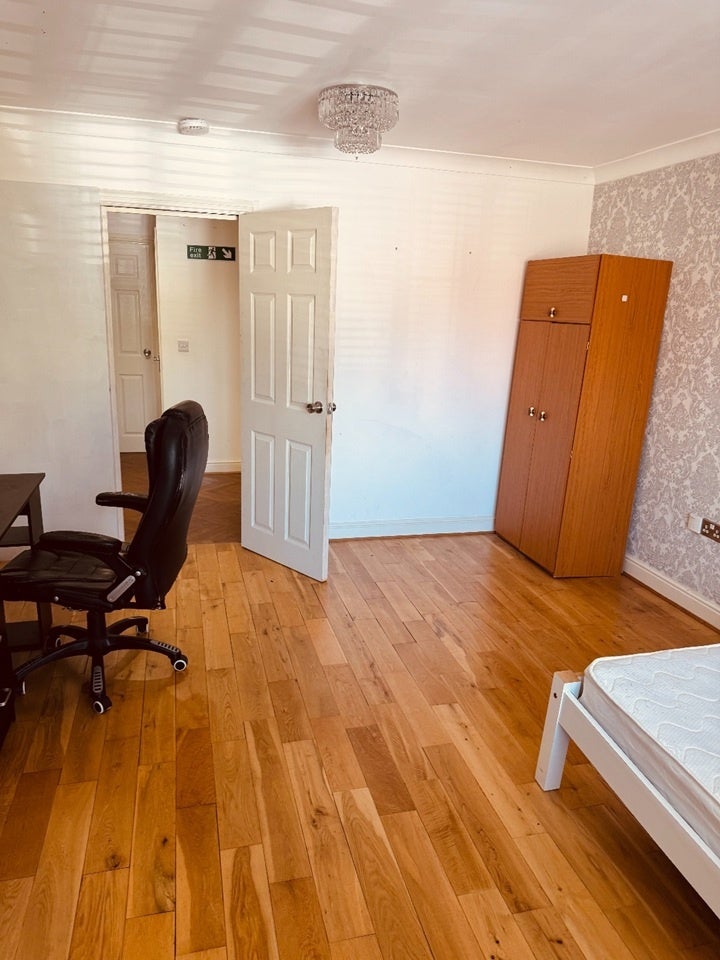 Room Covesfield in Gravesham