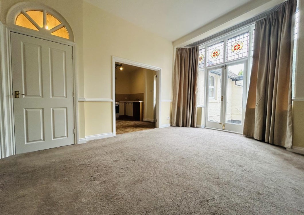 Flat Tettenhall Road in Wolverhampton