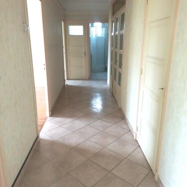 Appartement Rue Simone de Beauvoir à Roussillon