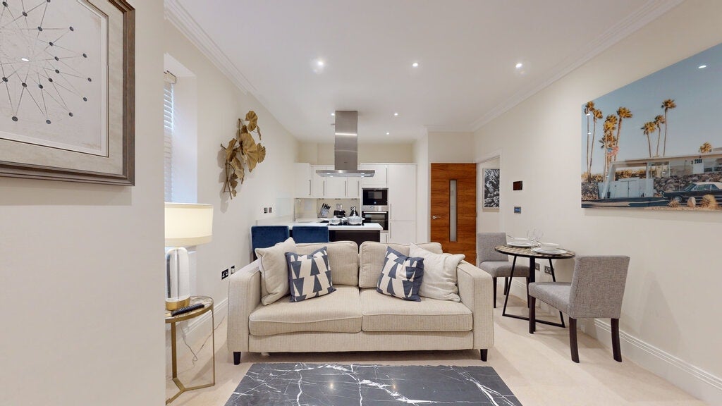 Flat Rainville Road in Greater London
