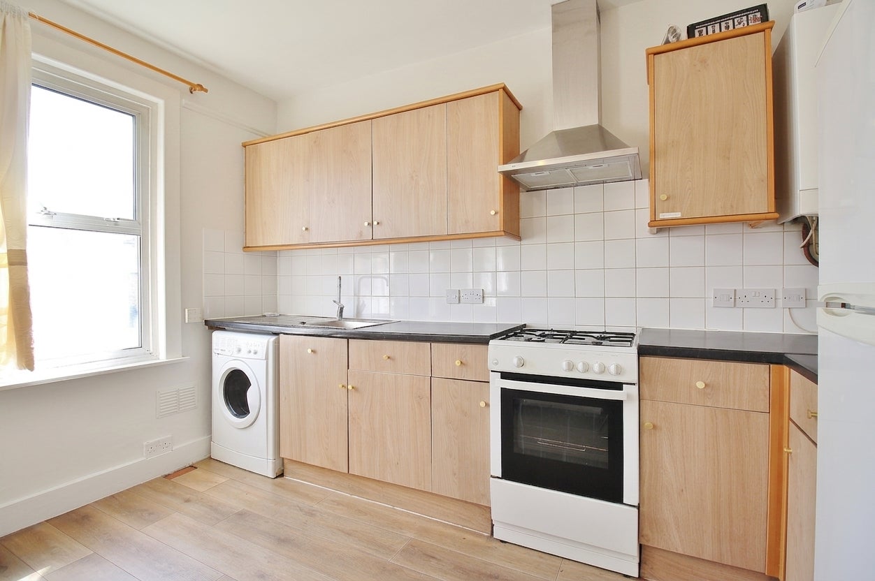 Flat Balfour Road in Greater London