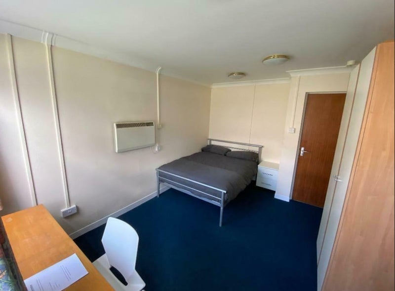 Room Pearson Road in Ipswich