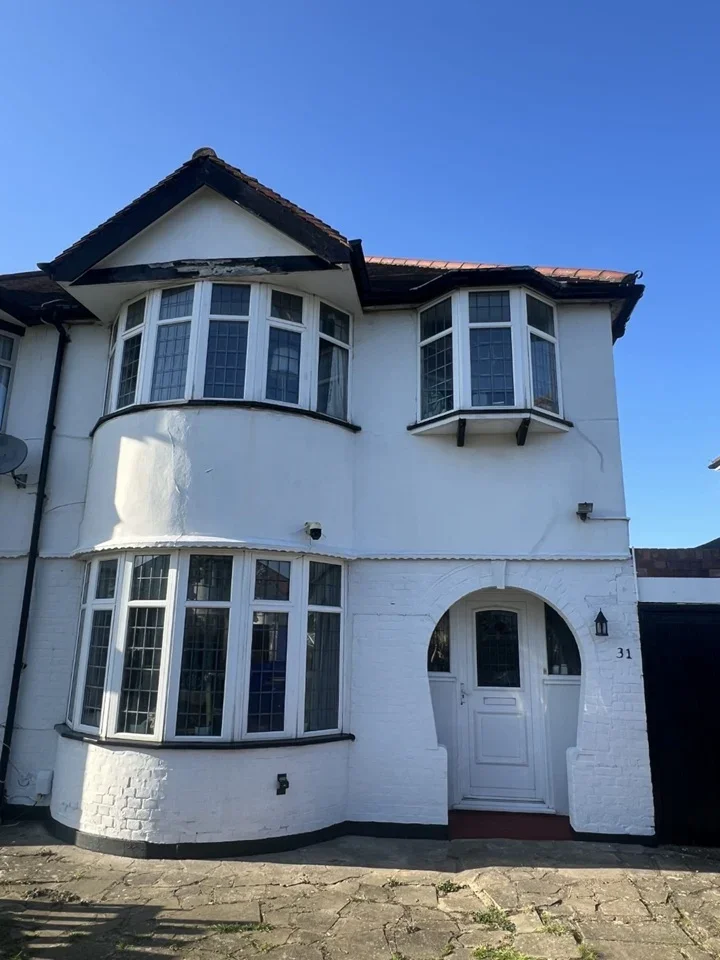 House Broad Walk in Greater London