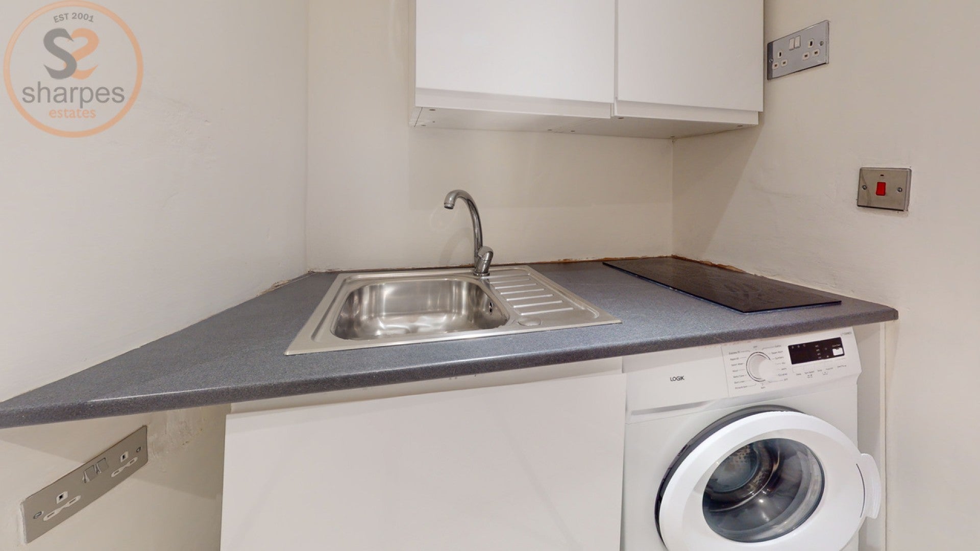 Flat Farewell Place in Greater London