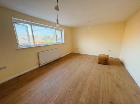 Flat North Lane in Rushmoor