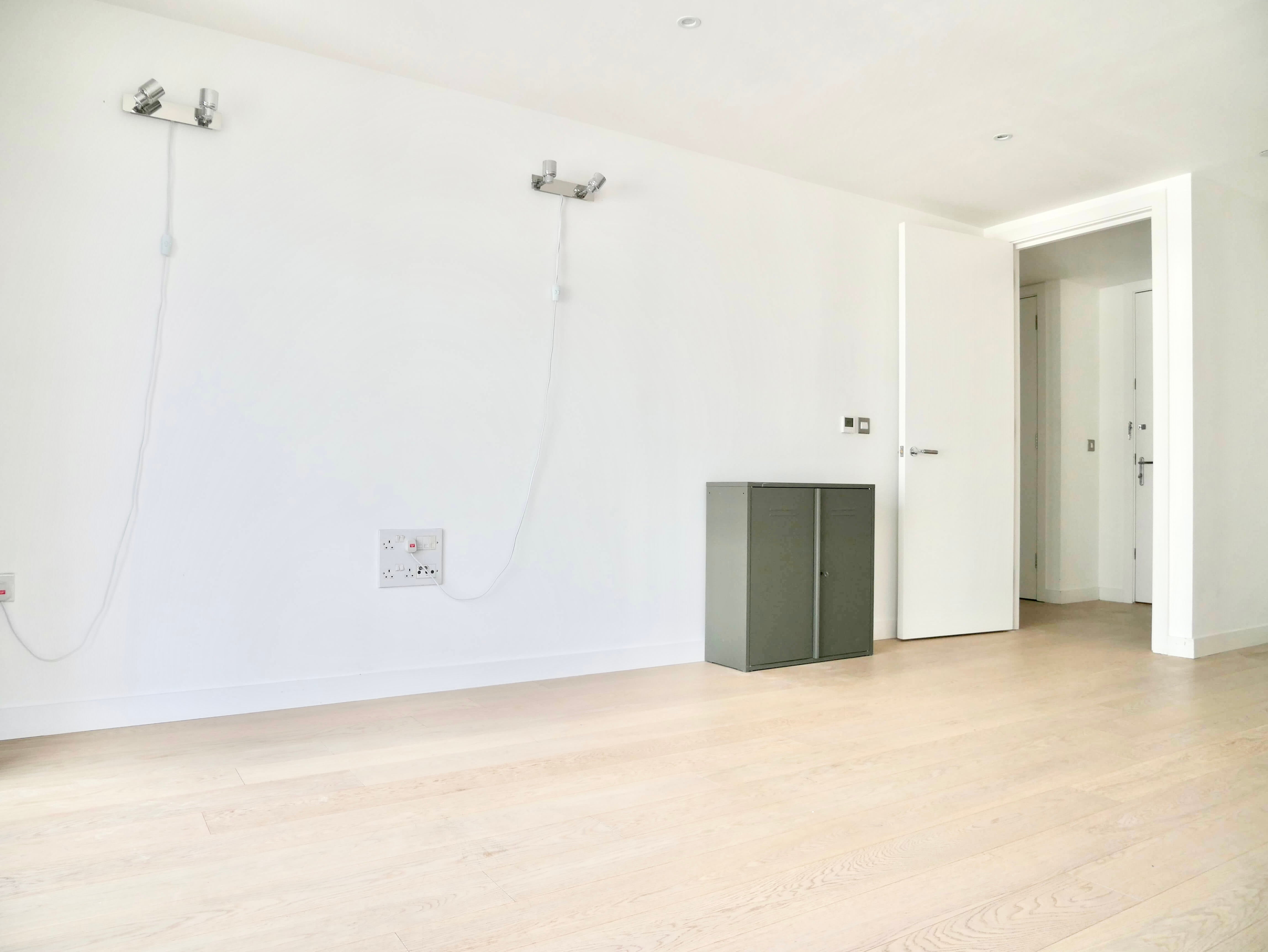 Flat Yabsley Street in Greater London
