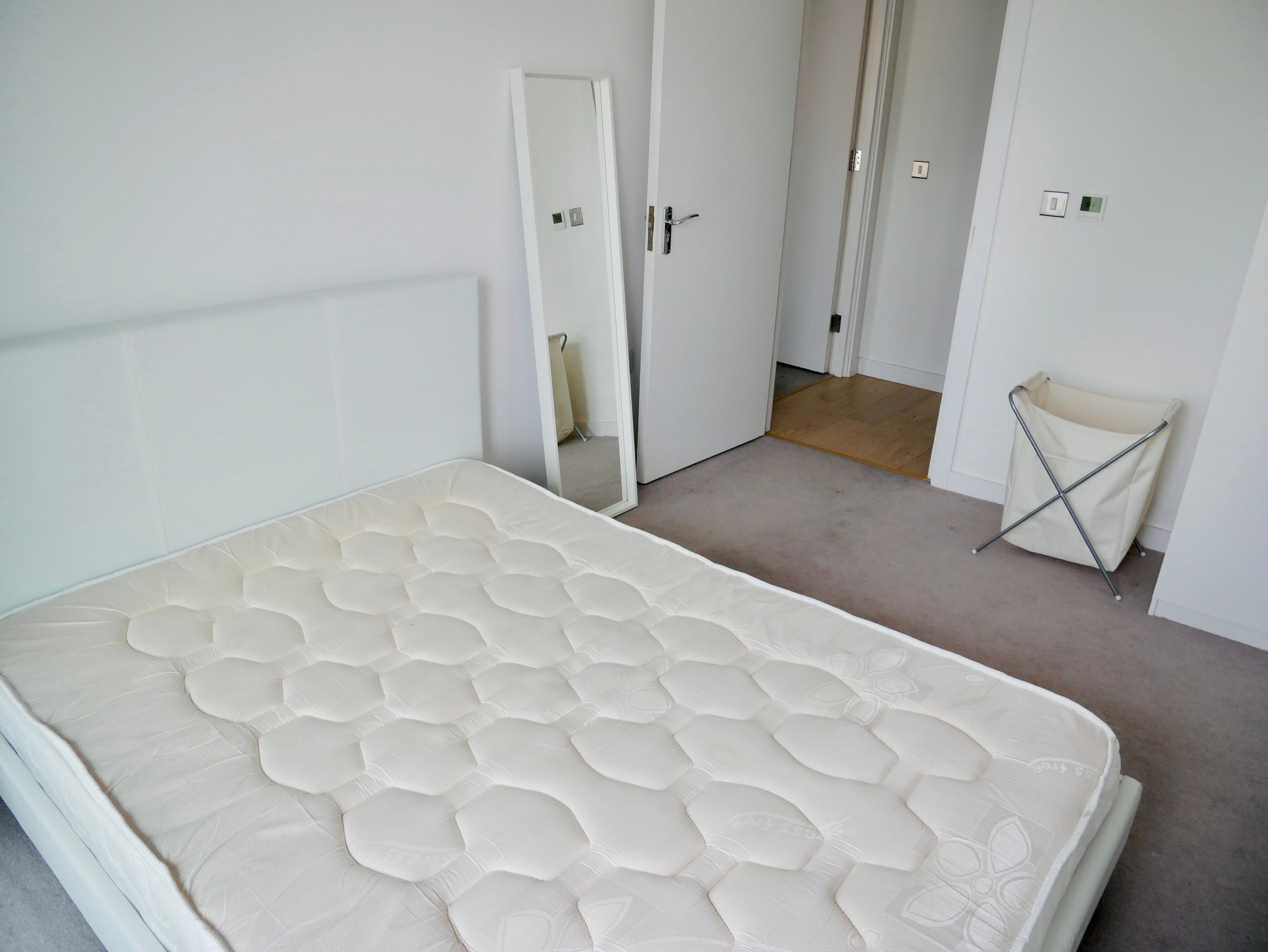 Flat Yabsley Street in Greater London