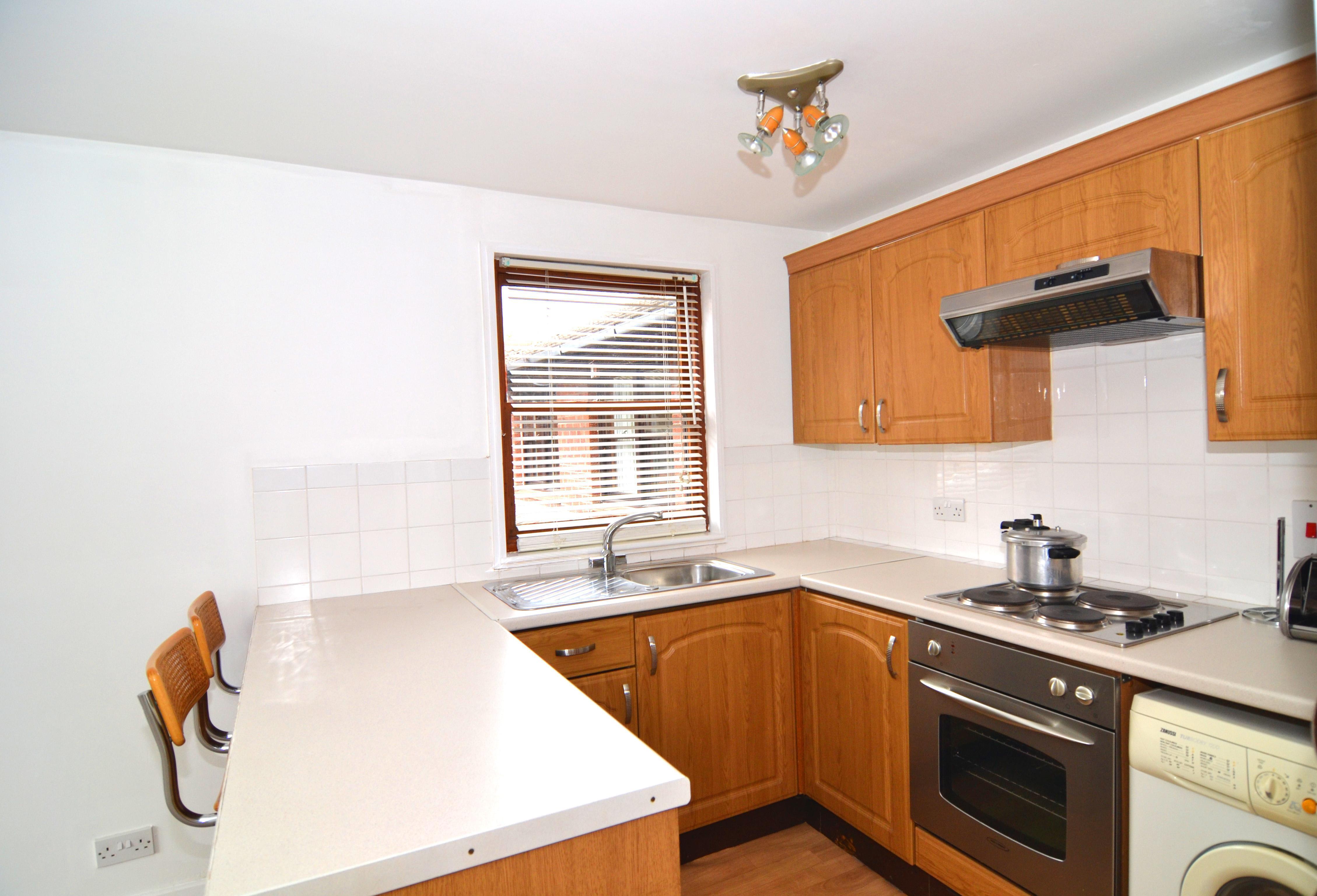 Flat Cobbold Road in Greater London