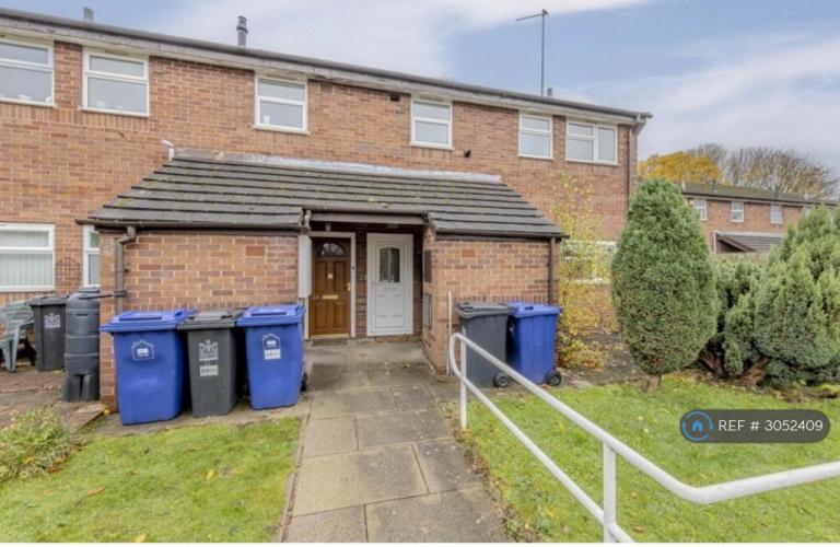 Flat Prospect Terrace in Newcastle-under-Lyme