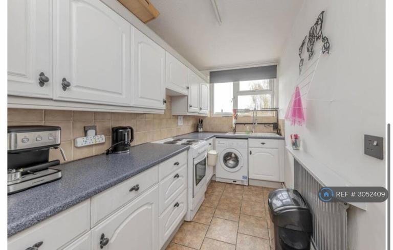 Flat Prospect Terrace in Newcastle-under-Lyme