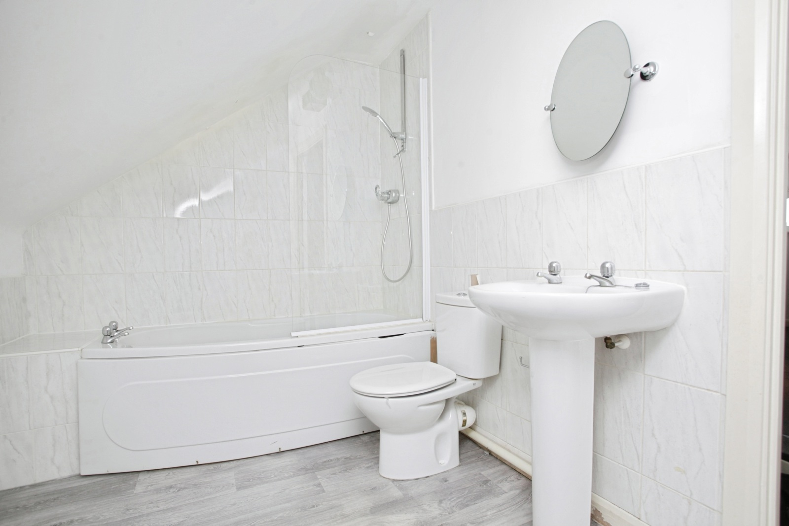 Flat Ilam Court in Rugby