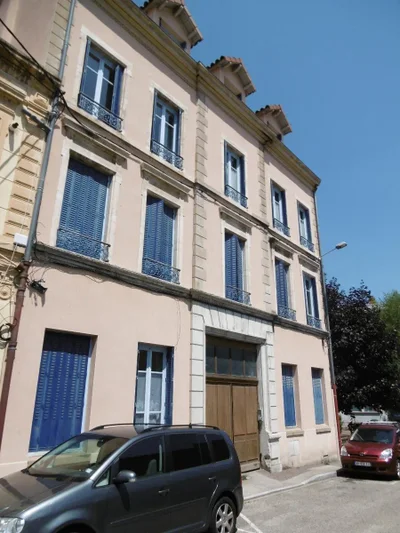 Flat Rue Boucher de Perthes in Tarare