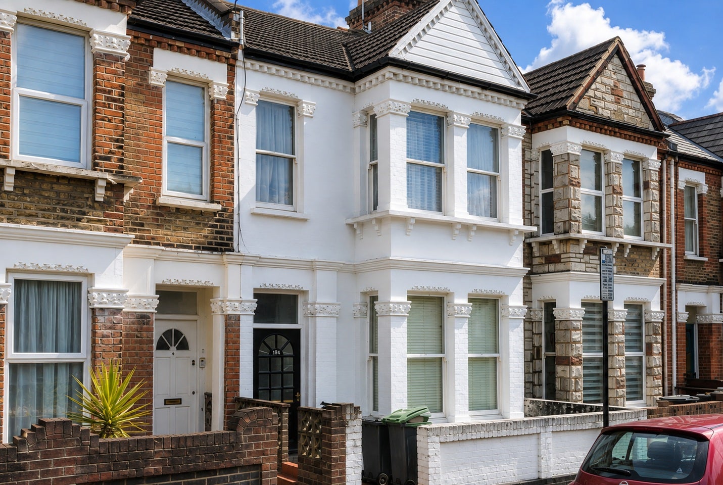 Flat Linley Road in Greater London