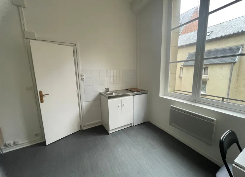 Room Rue Sérurier in Laon