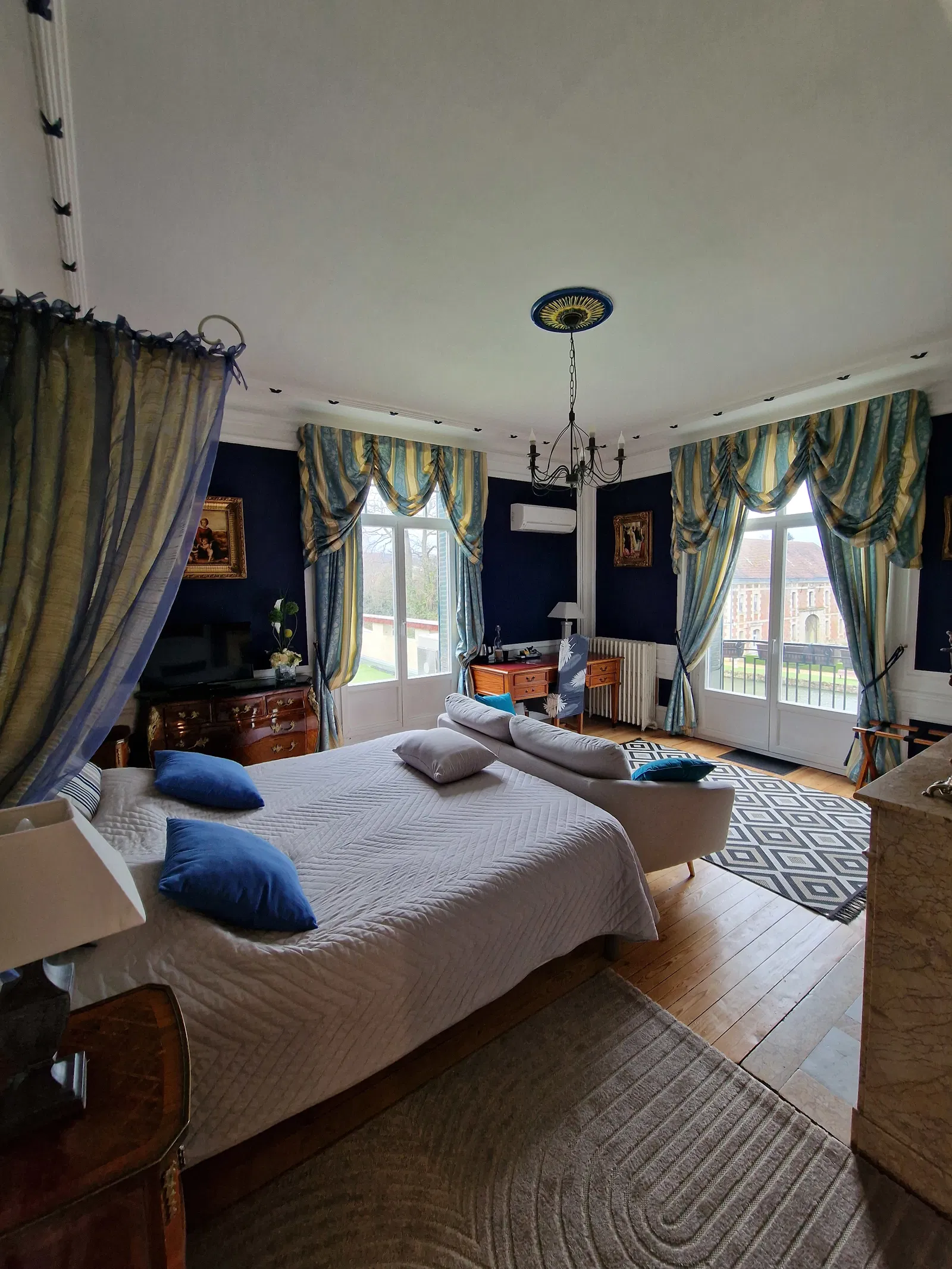 Room D 558 in Quesmy