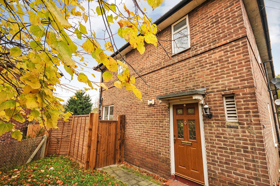 House Shroffold Road in Greater London