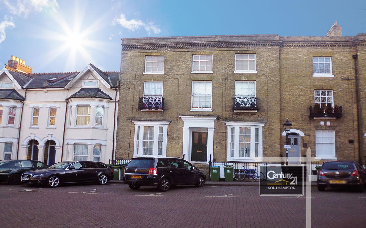 Flat Cranbury Terrace in Southampton