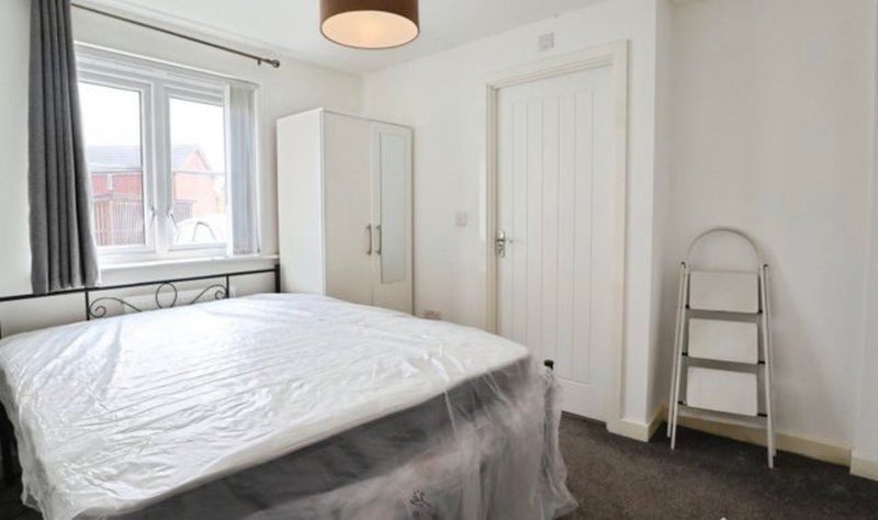 Flat Mirpur Close in Coventry