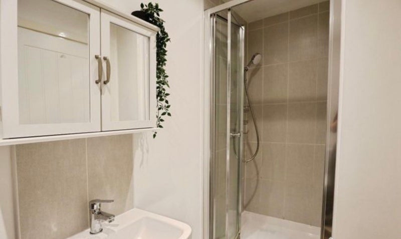 Flat Mirpur Close in Coventry