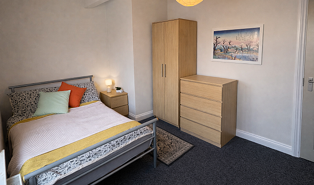 Flat Pinner Road in Sheffield