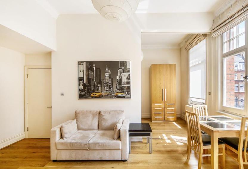 Flat Gloucester Place in City of Westminster
