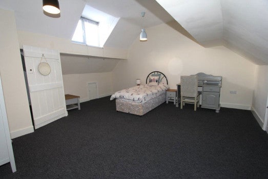 Room Meyrick Road in Stafford