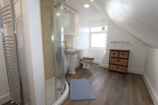 Room Meyrick Road in Stafford
