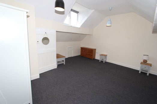 Room Meyrick Road in Stafford