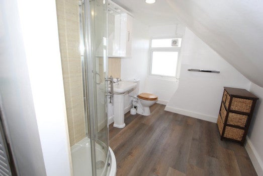 Room Meyrick Road in Stafford